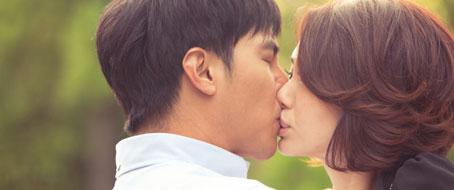 虐戀劇情有三多 哭多吻多床戲多