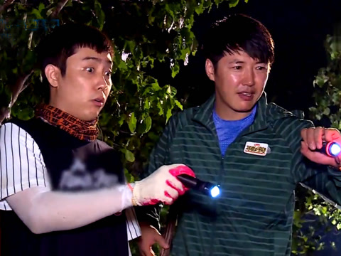 金炳万的丛林法则之尹相铉丛林遭遇癞蛤蟆