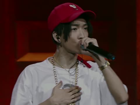 《中国有嘻哈》tt卓卓完美组合 叛逆少年吐心声