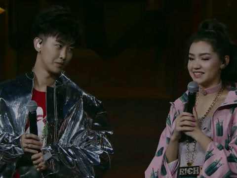 中国有嘻哈之:周艺轩 vs cat 雨馨《still me》